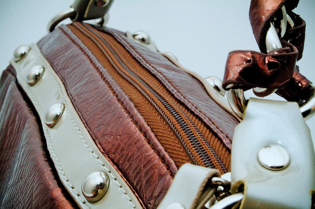 LV最新男双肩包,时尚与实用并存,尽显独特魅力